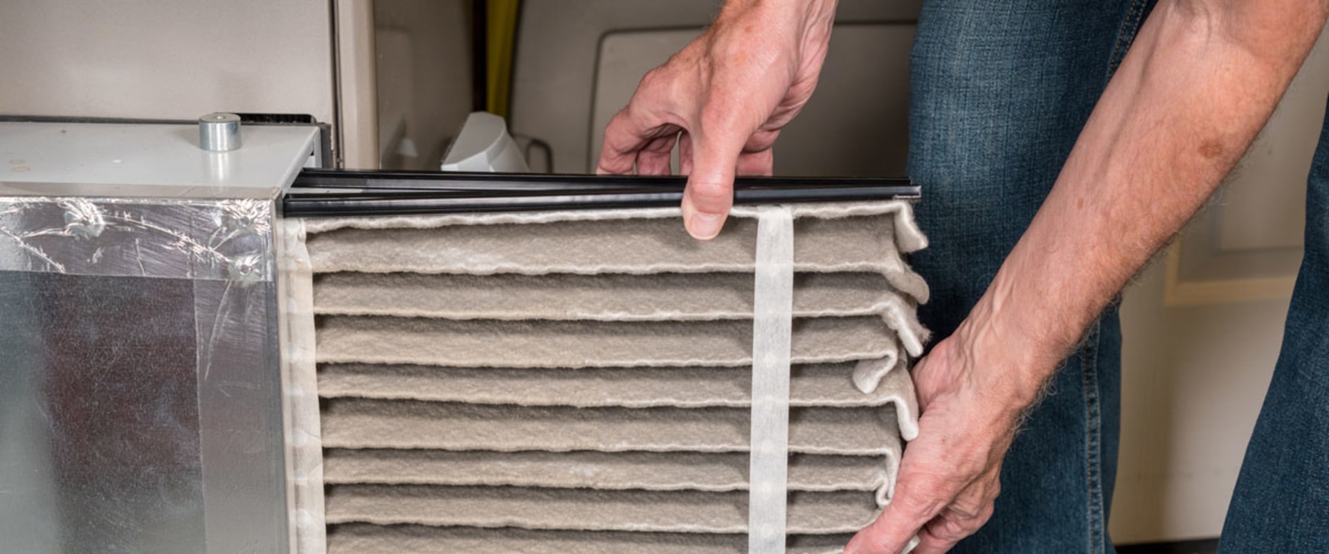 Behind the Scenes | Timing the Change of Your Furnace Filter for Optimal Performance